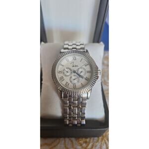 John Weitz Men's Watch Round Silver Dial Roman Hours on Silver Linked Band New